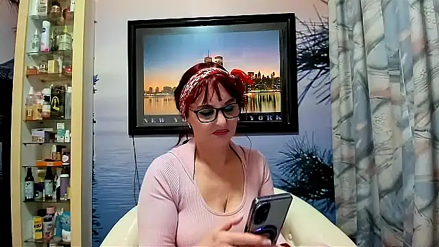 Snapshot of Mature4you44 chatting on January 2025 07:42:02 AM Mature4you44 online show from January 2025 07:42:02 AM