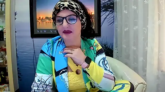 Snapshot of Mature4you44 chatting on February 2025 09:26:02 AM Mature4you44 online show from February 2025 09:26:02 AM