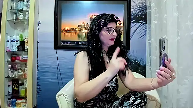 Snapshot of Mature4you44 chatting on February 2025 09:00:02 AM Mature4you44 online show from February 2025 09:00:02 AM