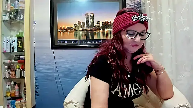 Snapshot of Mature4you44 chatting on March 2025 10:24:01 AM Mature4you44 online show from March 2025 10:24:01 AM