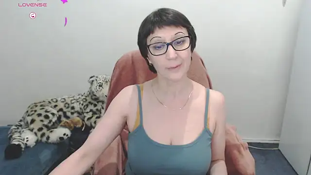 Snapshot of Ammillia chatting on January 2025 09:39:01 AM Ammillia online show from January 2025 09:39:01 AM