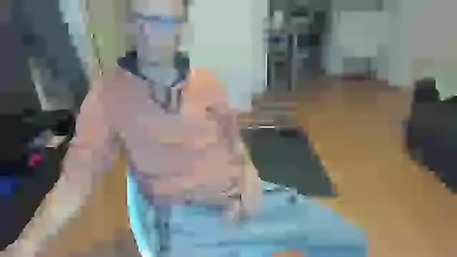 Snapshot of guachin_hunk chatting on September 2025 04:02:02 AM guachin hunk online show from September 2025 04:02:02 AM