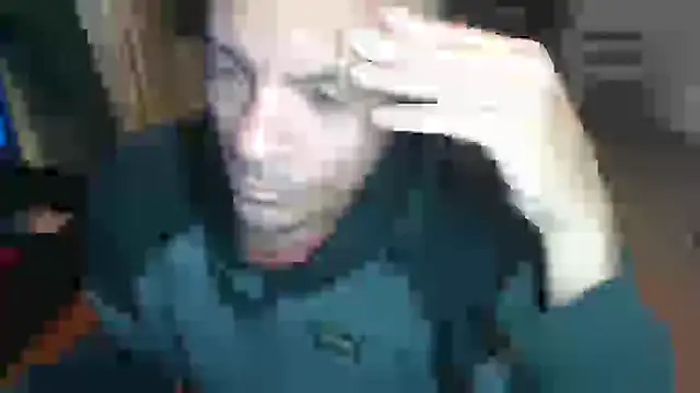 Snapshot of guachin_hunk chatting on October 2025 03:54:02 AM guachin hunk online show from October 2025 03:54:02 AM