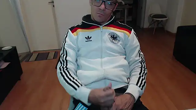 Snapshot of guachin_hunk chatting on May 2026 06:46:01 PM guachin hunk online show from May 2026 06:46:01 PM