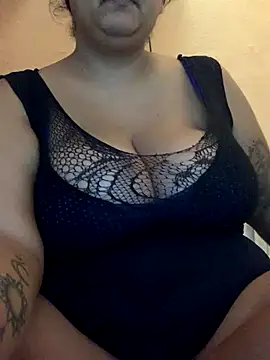 Madsion23 online show from December 2024 11:33:01 AM