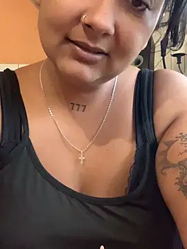 Madsion23 online show from October 2025 06:44:01 AM