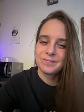 LadyChantale online show from April 2026 06:51:02 AM