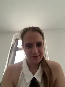 Snapshot of LadyChantale chatting on June 2026 05:54:02 AM LadyChantale online show from June 2026 05:54:02 AM