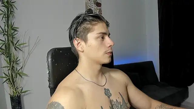 Giordano Russo online show from December 2024 06:09:01 AM