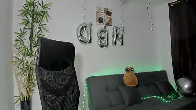 Giordano Russo online show from January 2025 06:24:01 AM