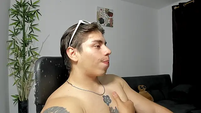 Giordano Russo online show from February 2025 12:36:02 AM