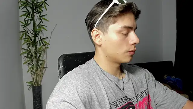 Giordano Russo online show from March 2025 07:17:01 PM