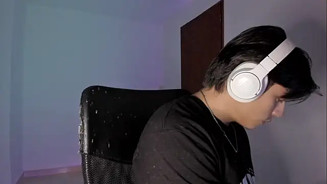 Giordano Russo online show from October 2025 10:31:01 PM