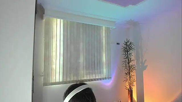 Snapshot of Giordano_Russo chatting on June 2026 10:22:01 PM Giordano Russo online show from June 2026 10:22:01 PM