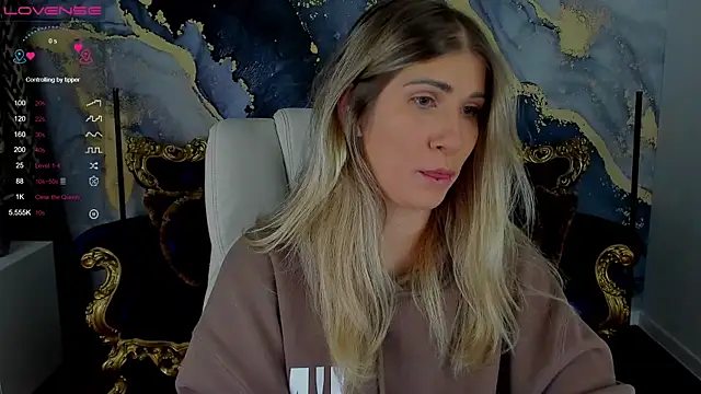 CassandraGood online show from December 2024 08:54:02 PM