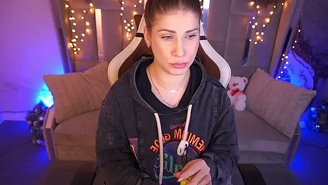 CassandraGood online show from February 2026 07:45:01 AM