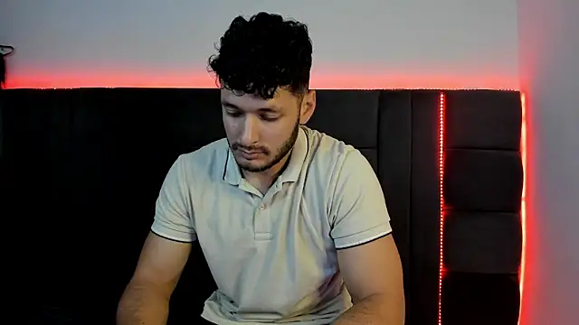 alejandro  2 online show from February 2026 06:02:01 PM