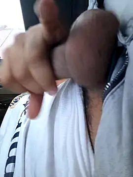 Eumanzor online show from March 2026 11:19:01 PM