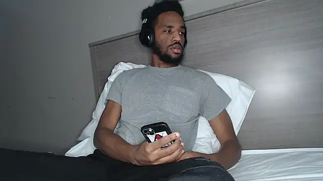 Snapshot of ChrisVacher chatting on February 2025 05:38:02 PM ChrisVacher online show from February 2025 05:38:02 PM