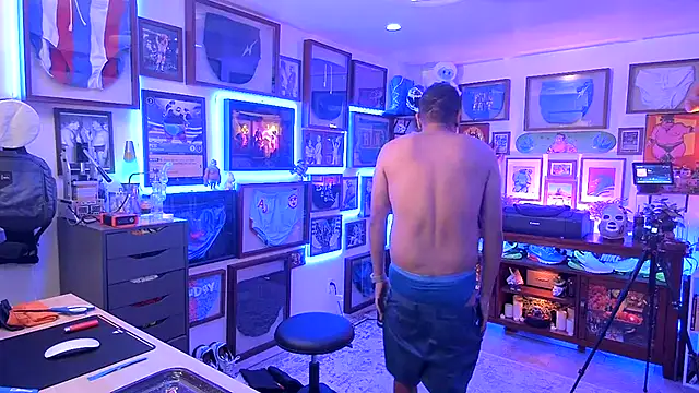 Briefs bud online show from December 2025 05:12:02 AM