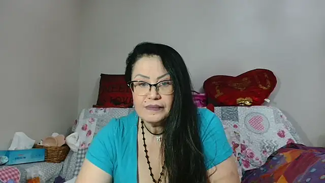 x  KHALEESI  x online show from December 2024 12:26:01 AM