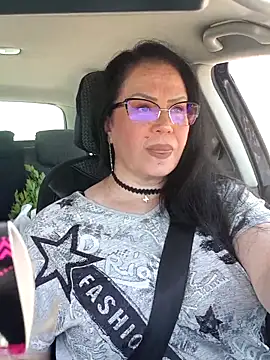 x  KHALEESI  x online show from May 2026 10:22:01 AM