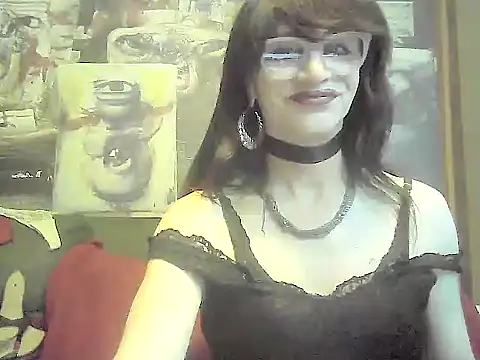 Snapshot of TheBlackWtch chatting on May 2026 10:38:01 PM TheBlackWtch online show from May 2026 10:38:01 PM