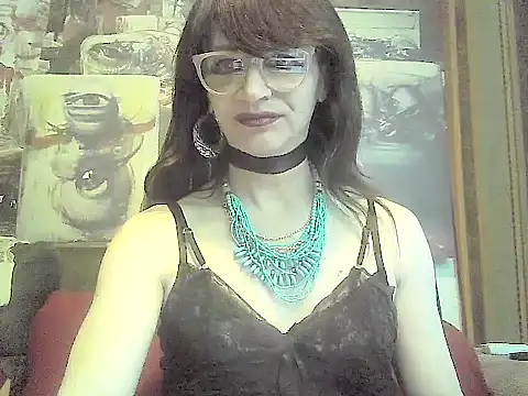 Snapshot of TheBlackWtch chatting on May 2026 05:10:02 PM TheBlackWtch online show from May 2026 05:10:02 PM