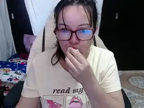 Snapshot of Sonialorens_ chatting on December 2024 02:50:02 PM Sonialorens  online show from December 2024 02:50:02 PM