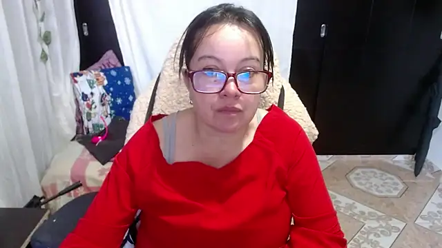 Snapshot of Sonialorens_ chatting on December 2024 02:05:01 PM Sonialorens  online show from December 2024 02:05:01 PM