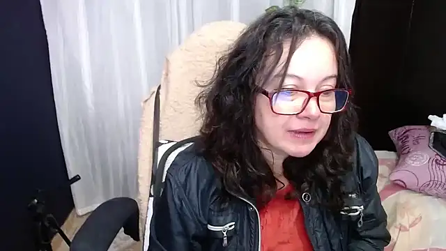 Snapshot of Sonialorens_ chatting on January 2025 12:37:01 PM Sonialorens  online show from January 2025 12:37:01 PM