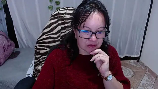 Snapshot of Sonialorens_ chatting on February 2025 12:06:02 PM Sonialorens  online show from February 2025 12:06:02 PM