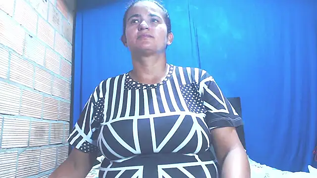 Snapshot of isabella_dirty69 chatting on March 2025 01:34:02 AM isabella dirty69 online show from March 2025 01:34:02 AM