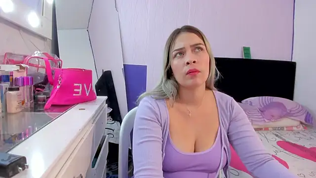 Byanca Winklar online show from February 2025 09:03:02 PM