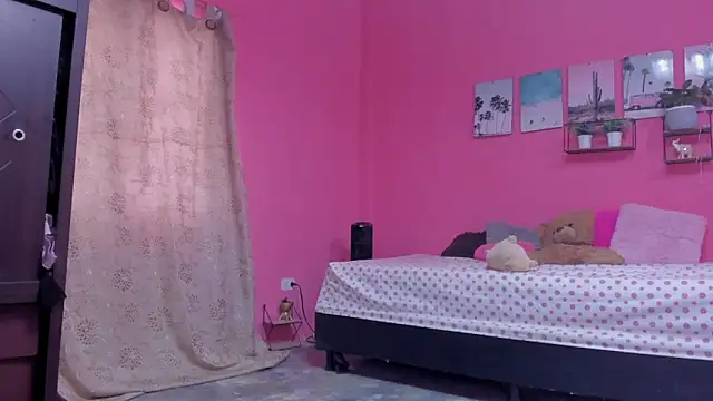 Emma lean online show from February 2025 01:27:02 PM