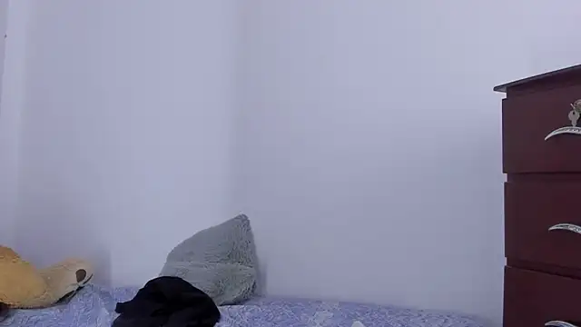 Emma lean online show from September 2025 01:35:01 PM