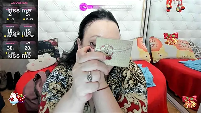 lady lauren online show from February 2025 05:18:02 AM