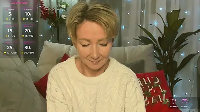 AkexandraFix online show from December 2024 01:00:01 PM