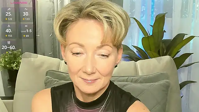 AkexandraFix online show from October 2025 01:03:02 PM