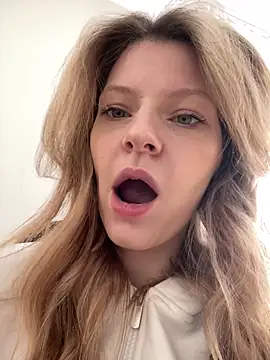 MaryHiggins online show from October 2025 06:16:02 AM