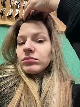 MaryHiggins online show from December 2025 09:04:01 AM