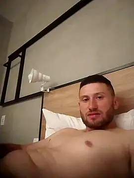 Juninho5755 online show from November 2025 12:20:02 AM