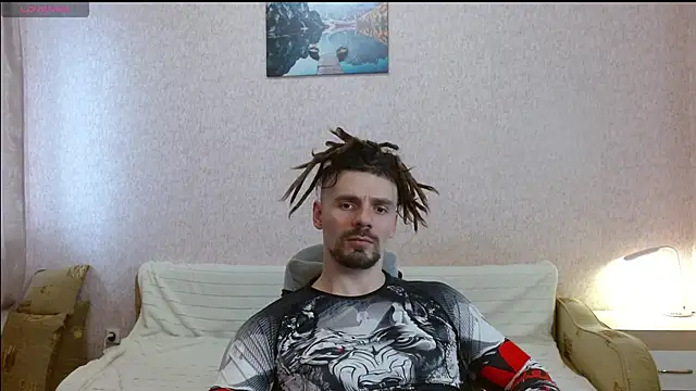 Snapshot of Aestheticguy101 chatting on May 2026 01:32:02 PM Aestheticguy101 online show from May 2026 01:32:02 PM