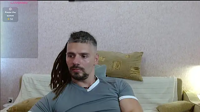 Snapshot of Aestheticguy101 chatting on June 2026 09:08:01 AM Aestheticguy101 online show from June 2026 09:08:01 AM
