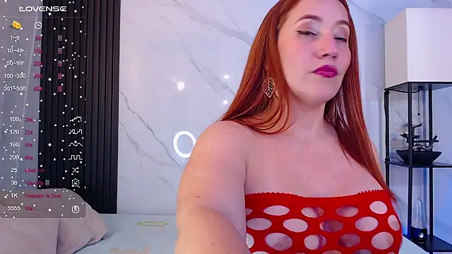 Snapshot of hotpawgmilf chatting on February 2025 02:47:02 AM hotpawgmilf online show from February 2025 02:47:02 AM