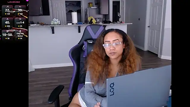 RylHoneyy online show from July 2026 08:08:01 PM