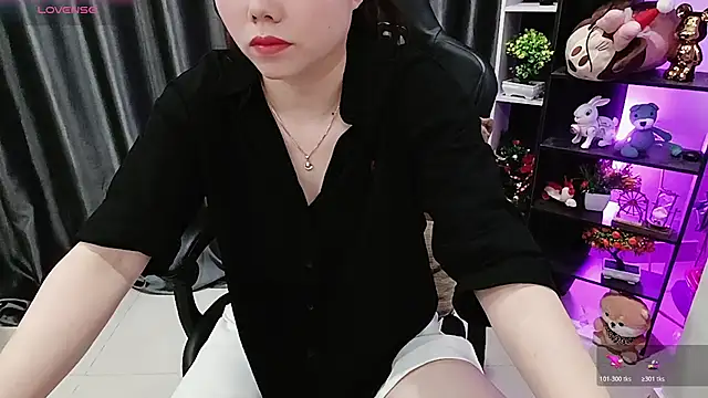 Snapshot of Yuki-yio chatting on July 2026 01:19:01 AM Yuki-yio online show from July 2026 01:19:01 AM