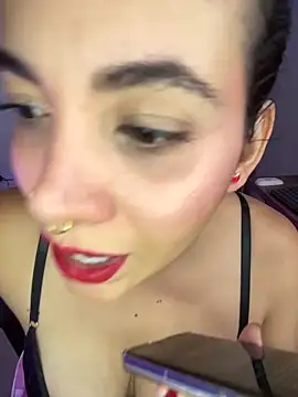 Emma Wish online show from November 2025 05:22:01 PM