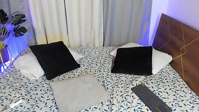 Amy art online show from September 2025 08:47:02 PM