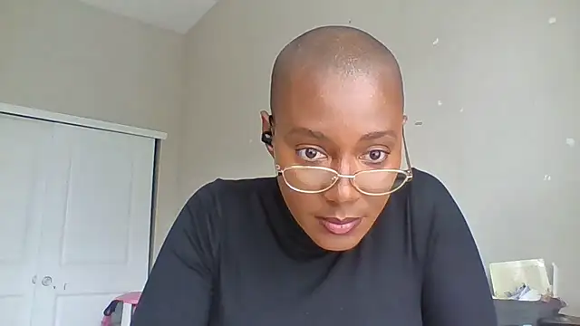 Snapshot of HoneyDripHer chatting on October 2025 03:46:02 PM HoneyDripHer online show from October 2025 03:46:02 PM